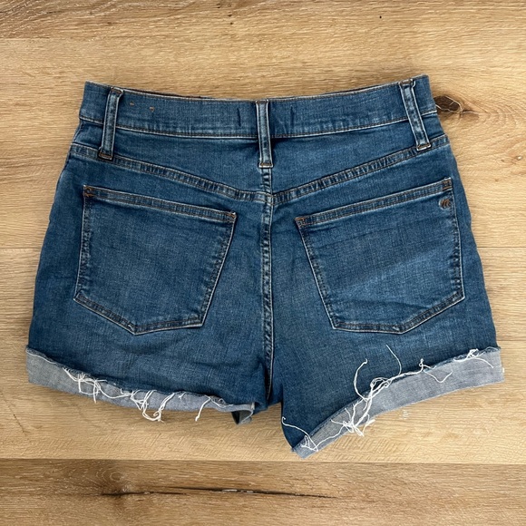 Madewell Highrise denim shorts button front edition size 27 - Picture 2 of 2